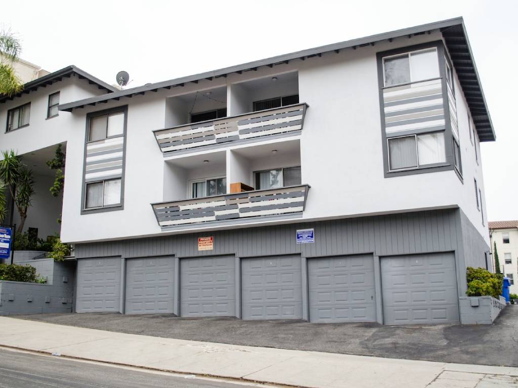 Photos and Video of Strathmore Veteran in Los Angeles, CA